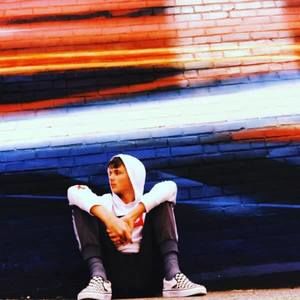 Meet your Posher, Devin